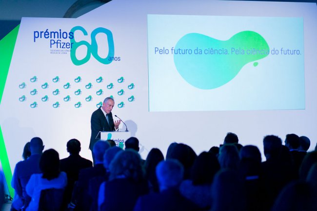 pfizer60anos