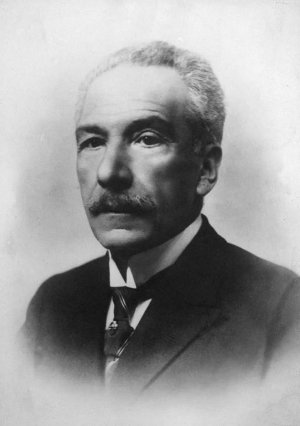 34. Zeferino Falcão